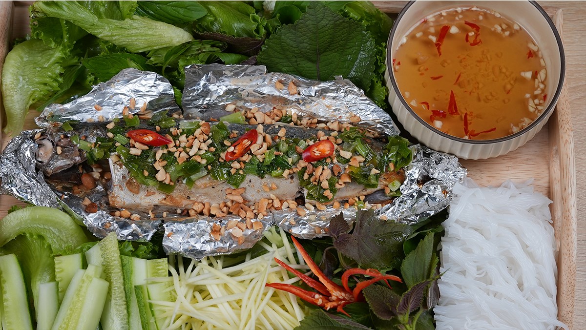 ca-ba-sa-nuong-giay-bac-thom-ngon