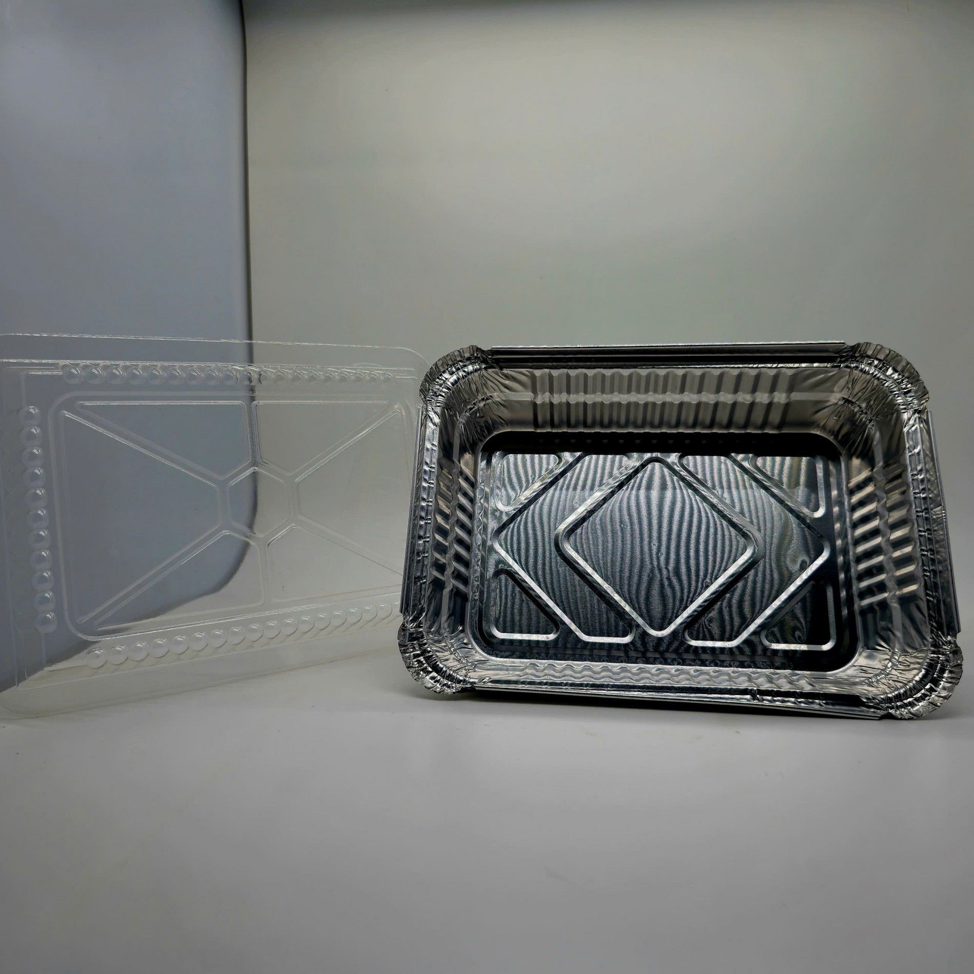 khay-giay-bac-dung-mot-lan