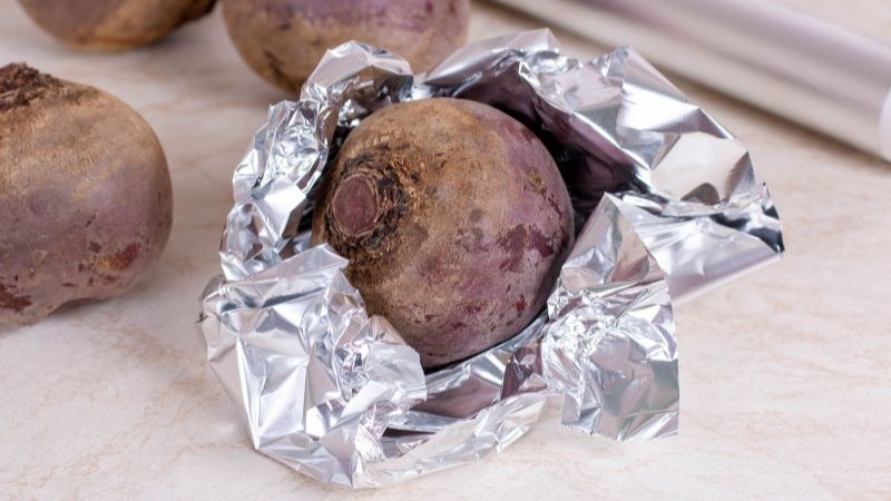 ALUMINUM FOIL FOR FOOD WRAPPING: THE SILENT KITCHEN HERO