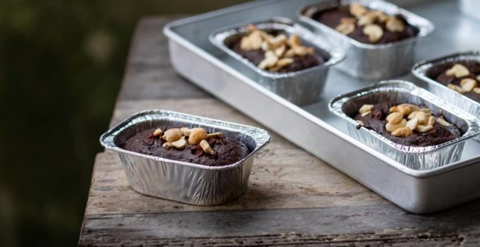 ELEVATE YOUR SPACE: THE TIMELESS CHARM OF SILVER TRAYS