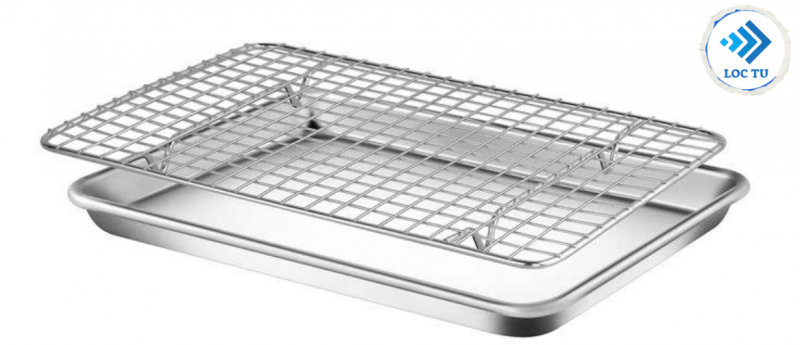 MASTERING THE KITCHEN WITH ALUMINUM TRAY